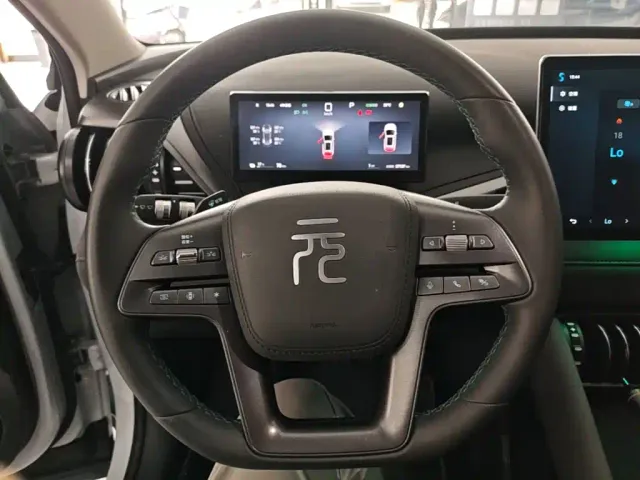 BYD Yuan PLUS — Фото автомобиля 10