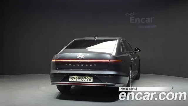 Hyundai Grandeur Grandeur (GN7) — Фото автомобиля 4