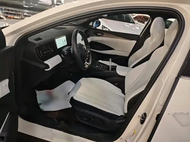 BYD Seal 06 — Фото автомобиля 10
