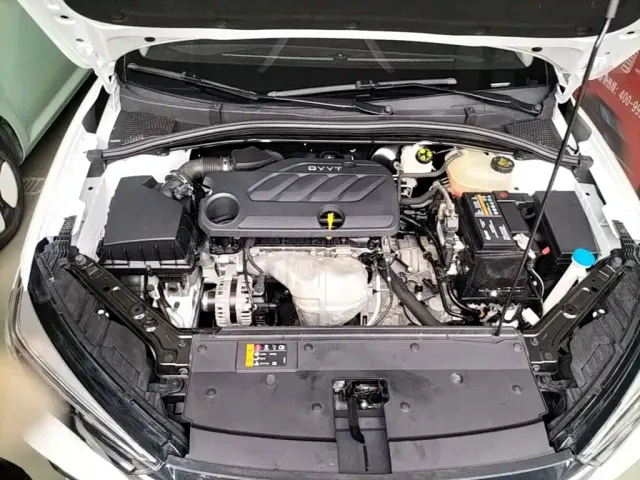 Roewe i5 — Фото автомобиля 19