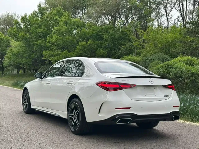 Mercedes-Benz C-Class — Фото автомобиля 4