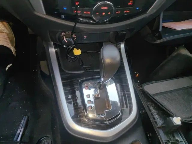 Nissan Terra — Фото автомобиля 10