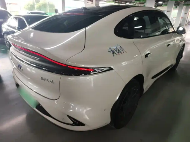IM Motors LS6 — Фото автомобиля 6