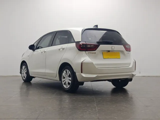 Honda Fit — Фото автомобиля 4