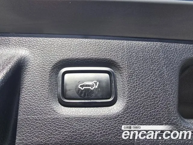 Hyundai Santafe Новый Santa Fe Дизель 2.2 2WD — Фото автомобиля 19