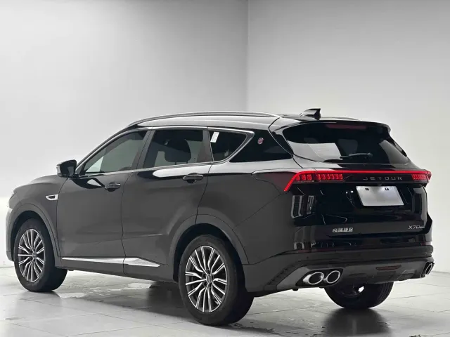 Jetour X70 Plus — Фото автомобиля 9