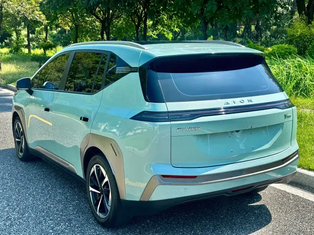 GAC Aion Y — Фото автомобиля 4