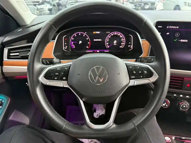 Volkswagen Bora — Фото автомобиля 14