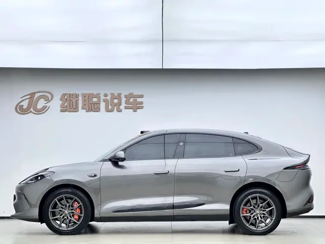 IM Motors LS6 — Фото автомобиля 5