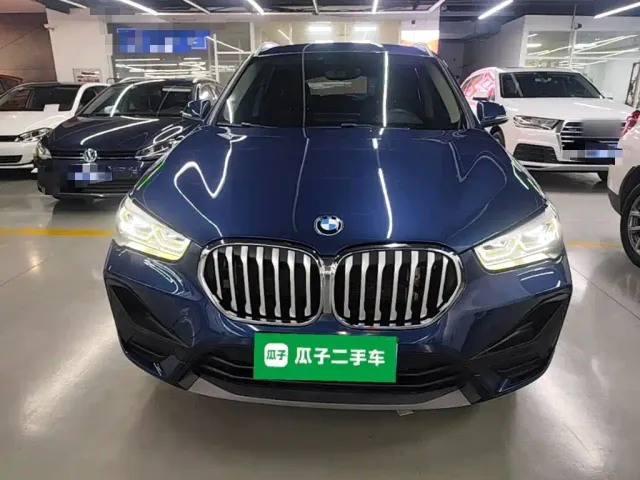 BMW X1 — Фото автомобиля 2