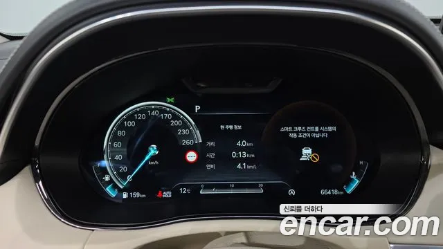 Genesis GV70 — Фото автомобиля 25