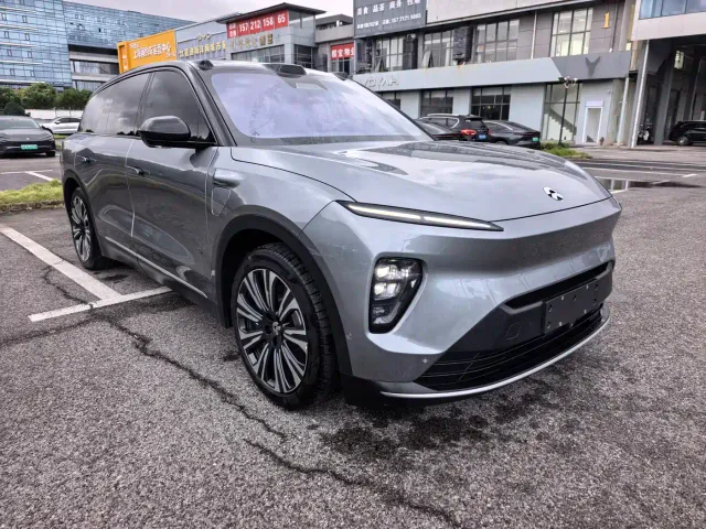 Nio ES8 — Фото автомобиля 3