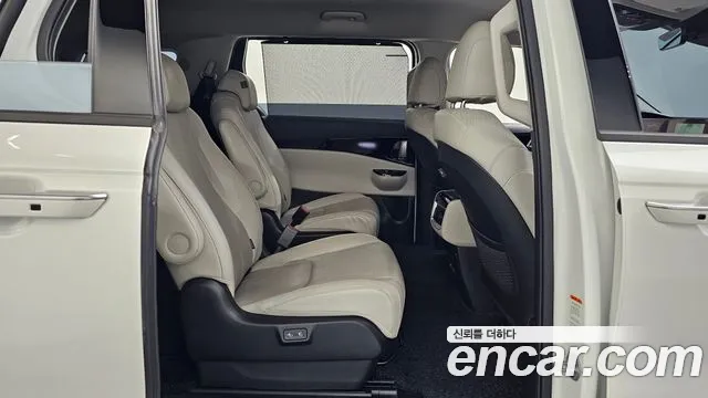 Kia Carnival 4th Gen — Фото автомобиля 18