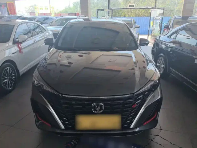 Changan Eado — Фото автомобиля 2