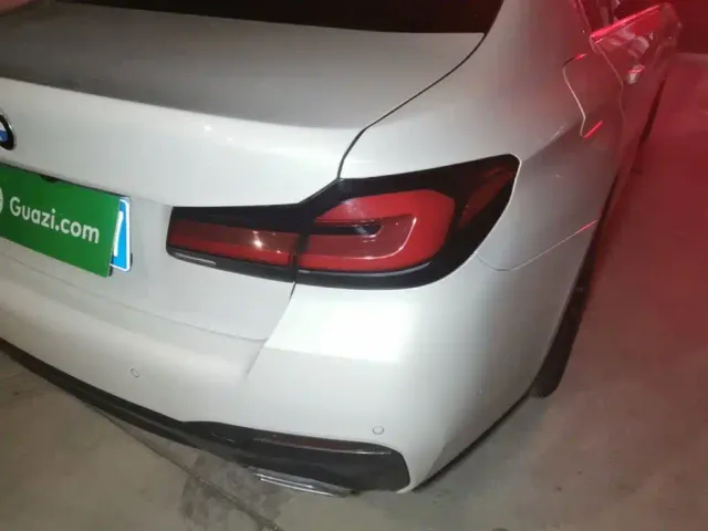 BMW 5 Series — Фото автомобиля 7