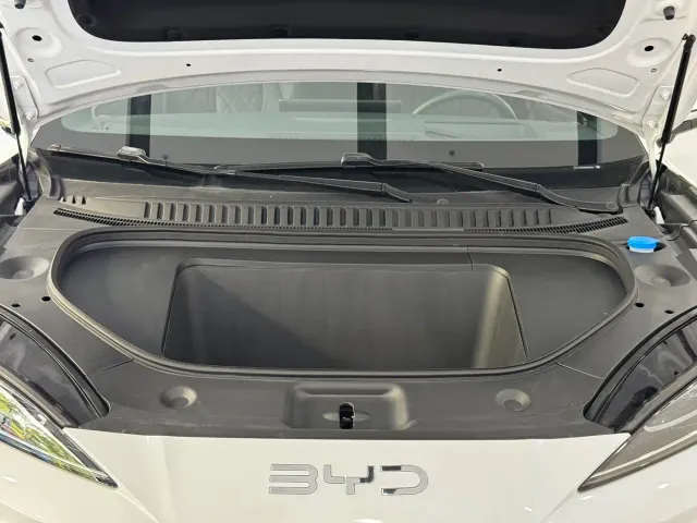 BYD Sealion 07 EV — Фото автомобиля 4