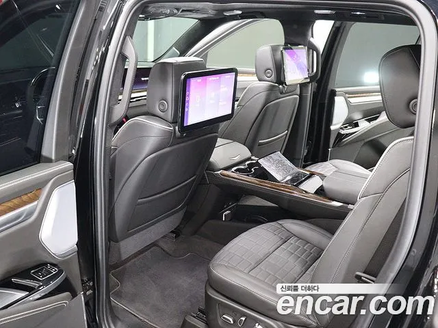 Cadillac Escalade Escalade 5 поколение — Фото автомобиля 15