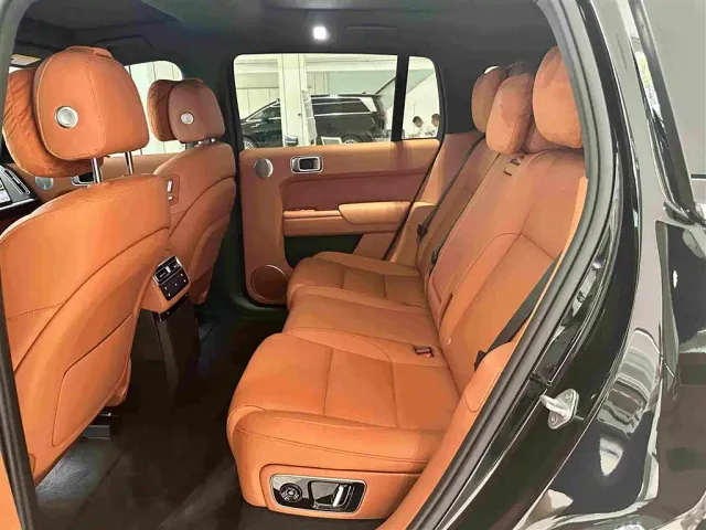 Li Auto L7 — Фото автомобиля 12