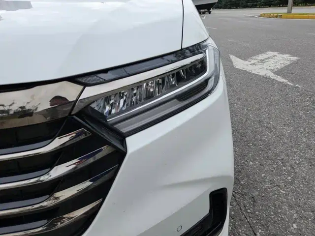 Honda Odyssey — Фото автомобиля 5