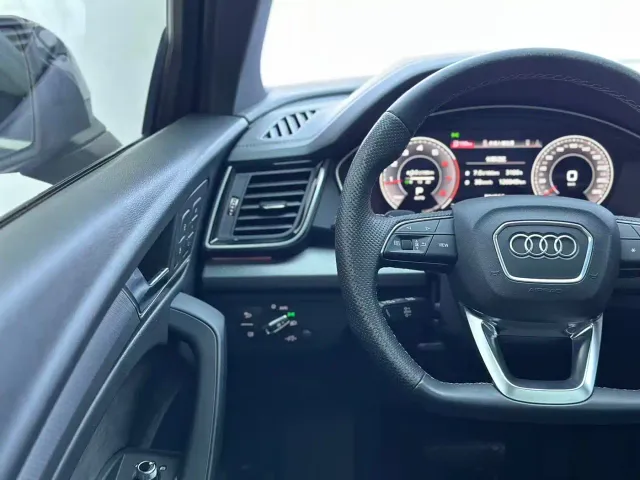 Audi Q5L Sportback — Фото автомобиля 21