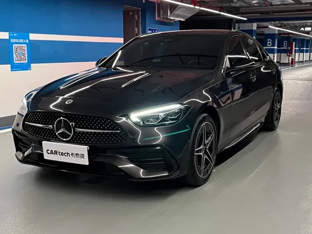 Фотография автомобиля — Mercedes-Benz C-Class