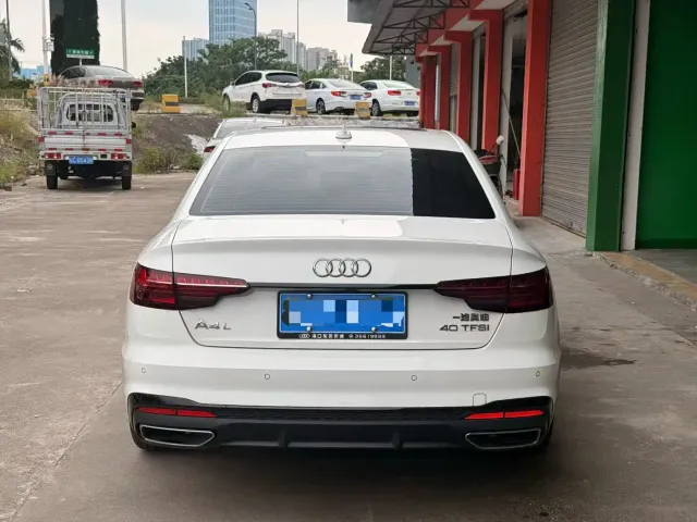 Audi A4L — Фото автомобиля 5