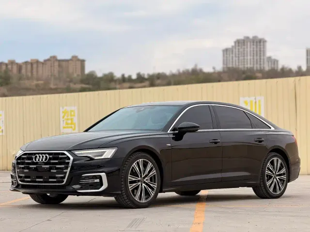 Фотография автомобиля — Audi A6L