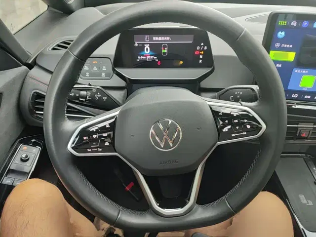 Volkswagen ID.3 — Фото автомобиля 10