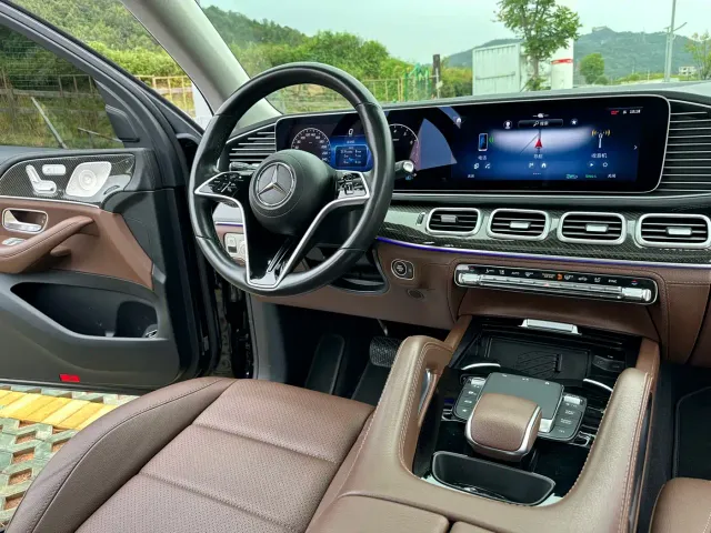 Mercedes-Benz GLE-Class — Фото автомобиля 12