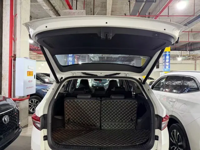 Skoda Kodiaq — Фото автомобиля 6