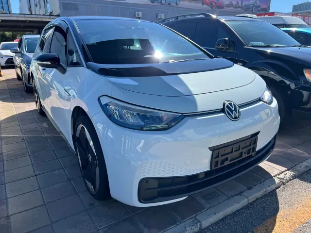 Volkswagen ID.3 — Фото автомобиля 3