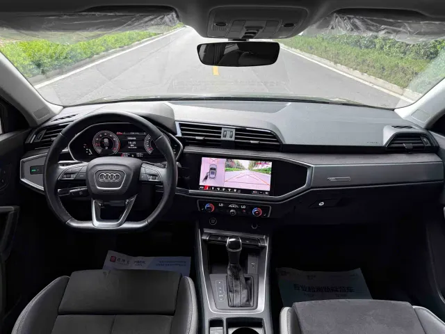 Audi Q3 — Фото автомобиля 24