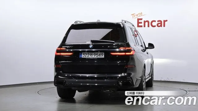 BMW X7 — Фото автомобиля 4