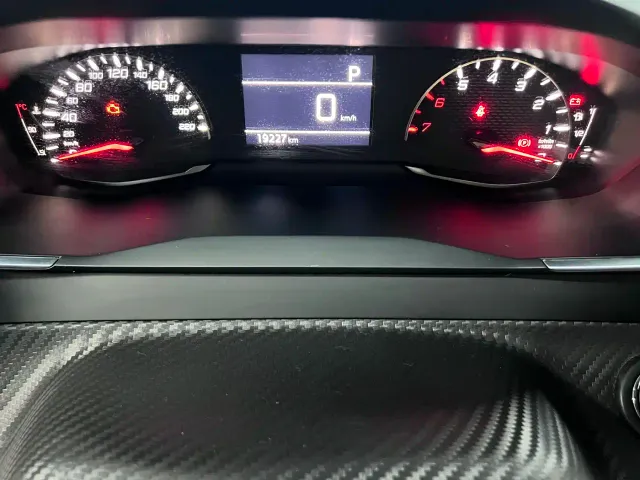 Peugeot 2008 — Фото автомобиля 13
