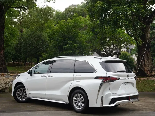 Toyota Granvia — Фото автомобиля 6