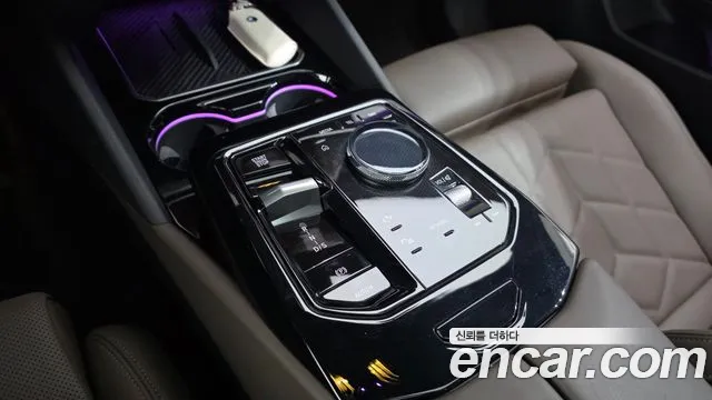 BMW 5 Series G60 — Фото автомобиля 9