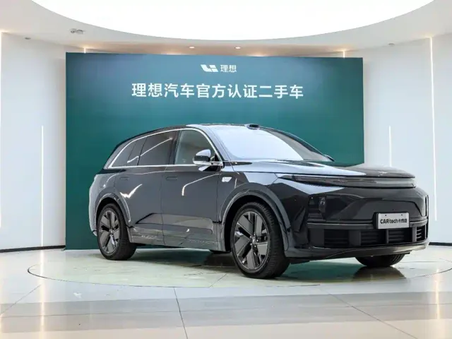 Li Auto L7 — Фото автомобиля 5