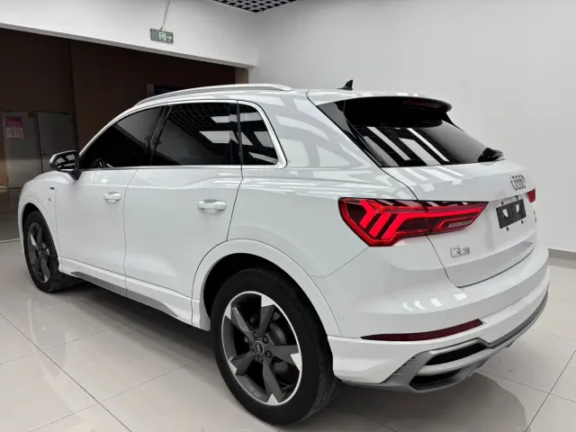 Audi Q3 — Фото автомобиля 4