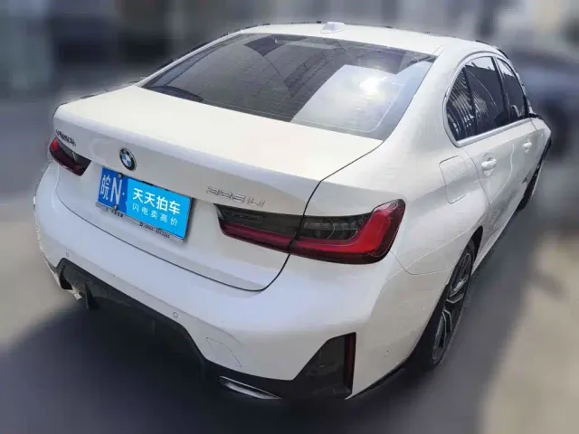BMW 3 Series — Фото автомобиля 2