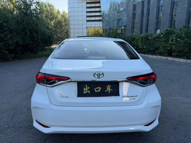 Toyota Corolla 2021 1.2T S-CVT Elite PLUS Edition — Фото автомобиля 4