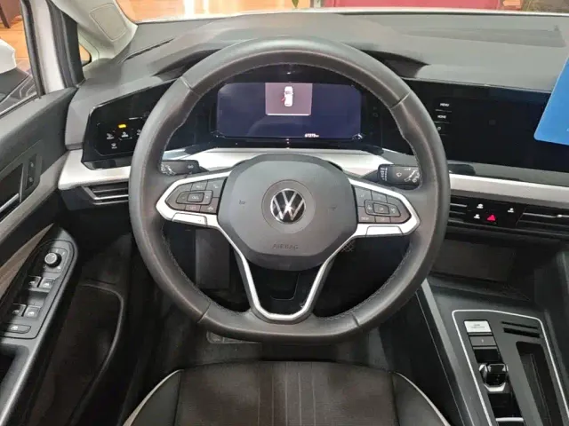 Volkswagen Golf — Фото автомобиля 10