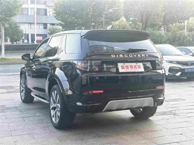 Land Rover Discovery Sport — Фото автомобиля 9