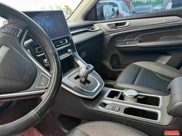 Haval M6 — Фото автомобиля 5