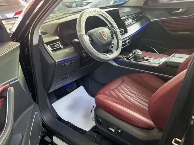 Hongqi HS5 — Фото автомобиля 12