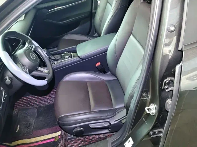 Mazda Axela — Фото автомобиля 14