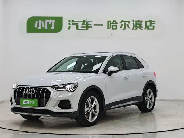 Фотография автомобиля — Audi Q3
