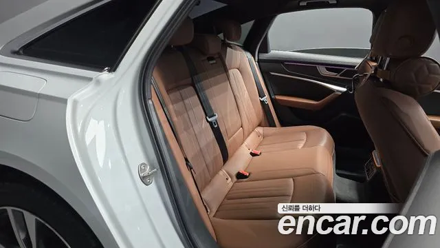 Audi A6 45 TFSI Premium — Фото автомобиля 11
