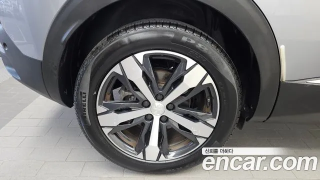 Peugeot 3008 — Фото автомобиля 5