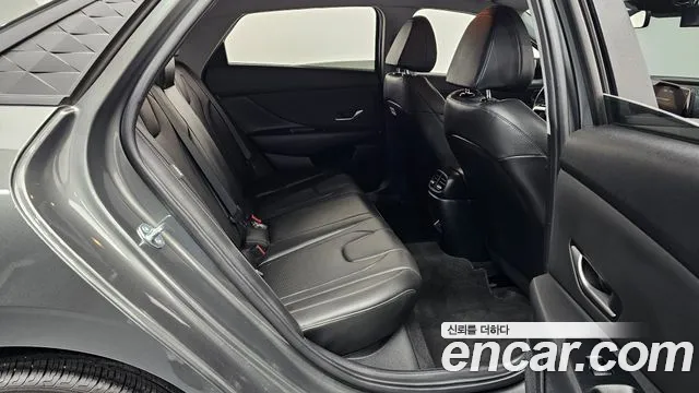 Hyundai AVANTE Новый Avante (CN7) — Фото автомобиля 11