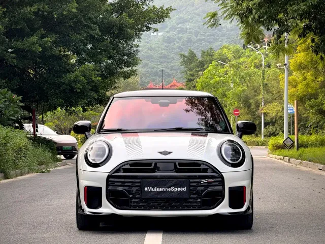 MINI John Cooper Works — Фото автомобиля 2